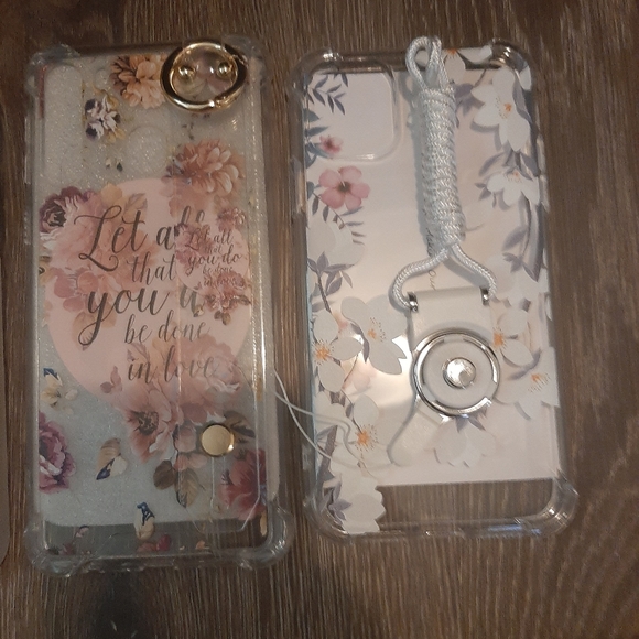 Phone cases and accessories - Picture 9 of 16